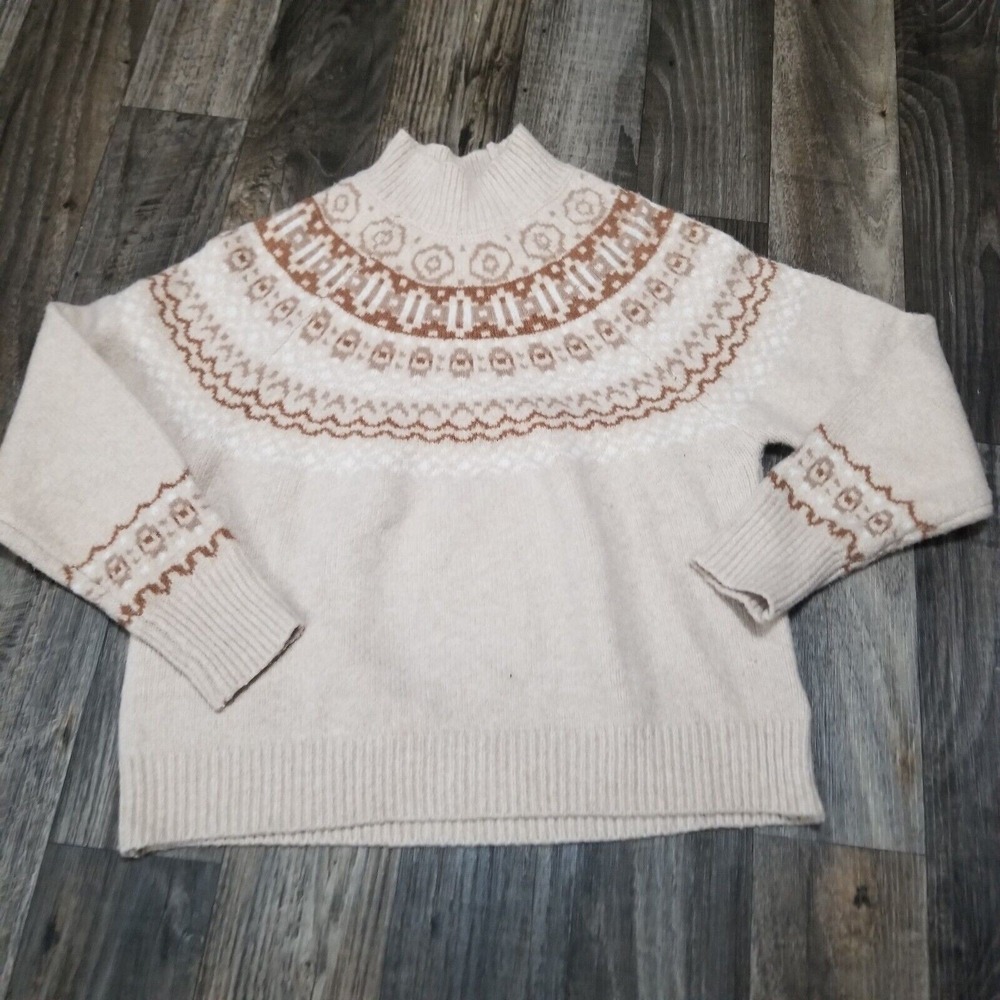 Cupcakes And Cashmere Beige Sweater Size Large Super Soft